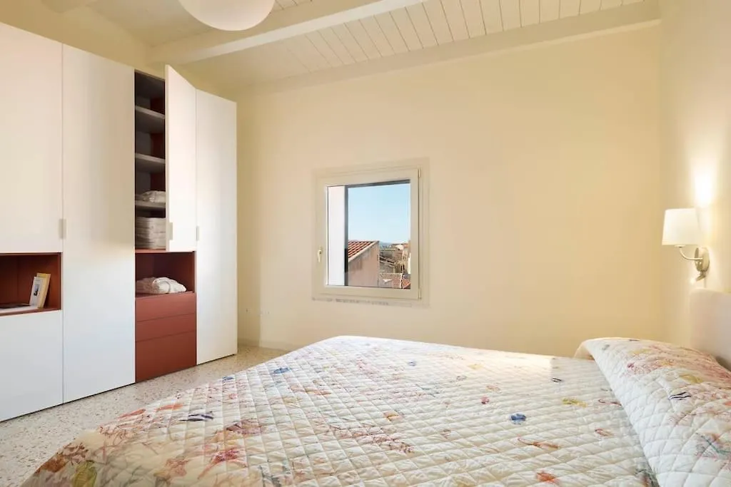 Centro Storico, Appartamento Esclusivo, 4' Piano Senza Ascensore Alghero 0*,  Italy